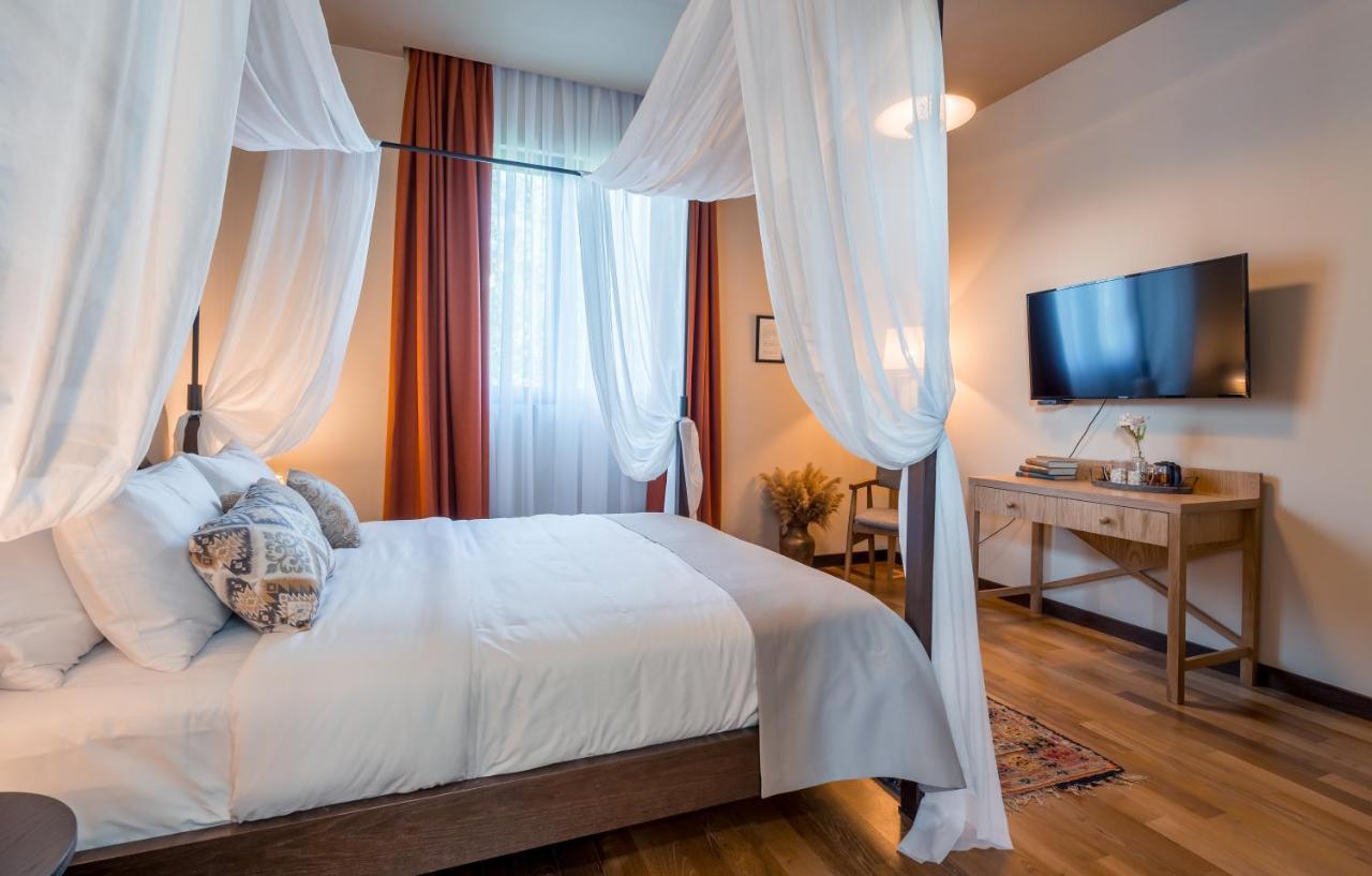 Giuaani Winery Hotel Manavi Ngoại thất bức ảnh