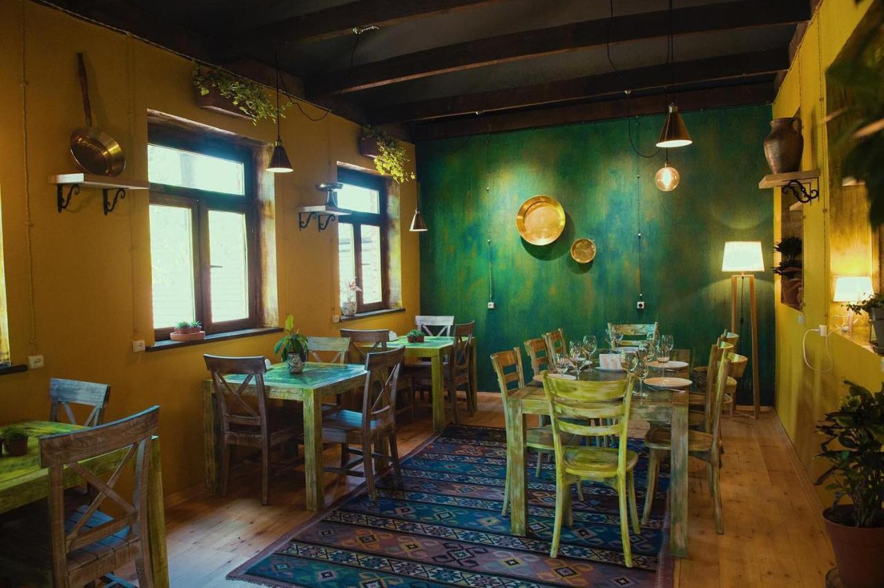 Giuaani Winery Hotel Manavi Ngoại thất bức ảnh