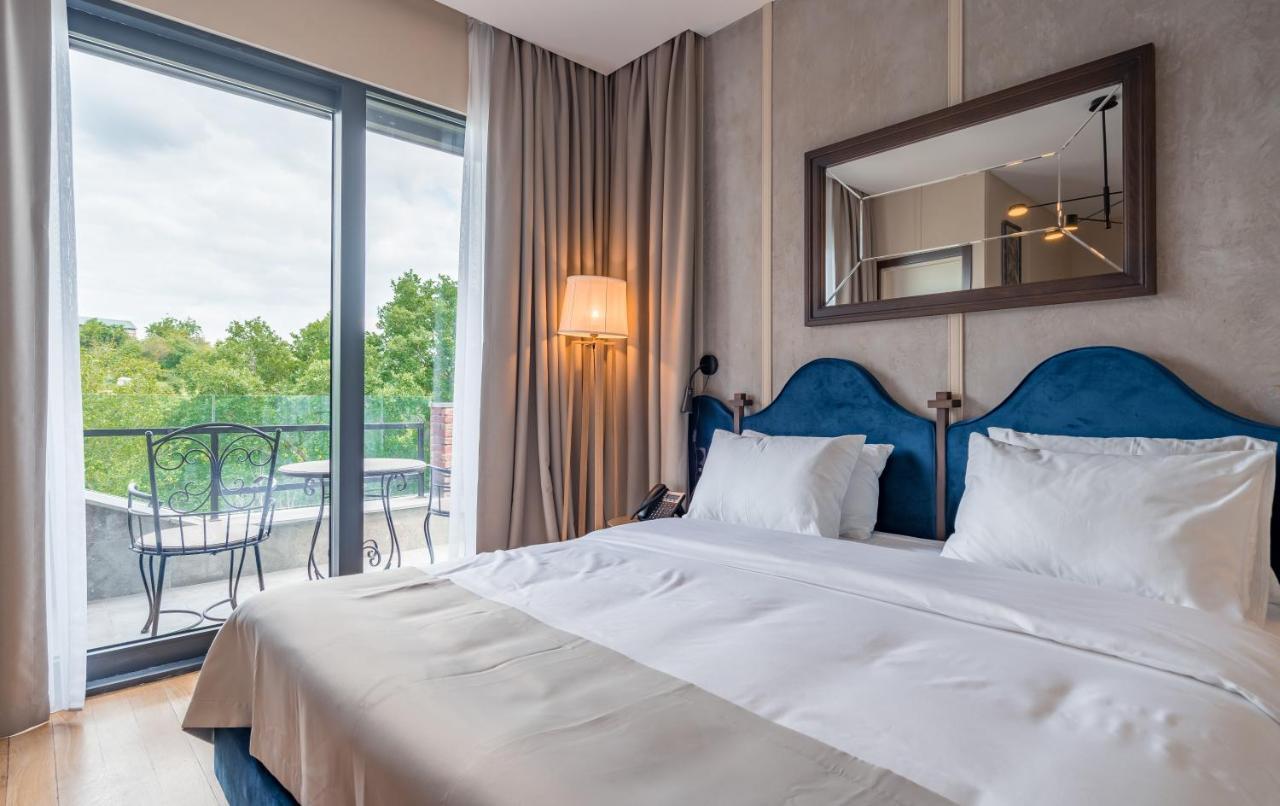 Giuaani Winery Hotel Manavi Ngoại thất bức ảnh