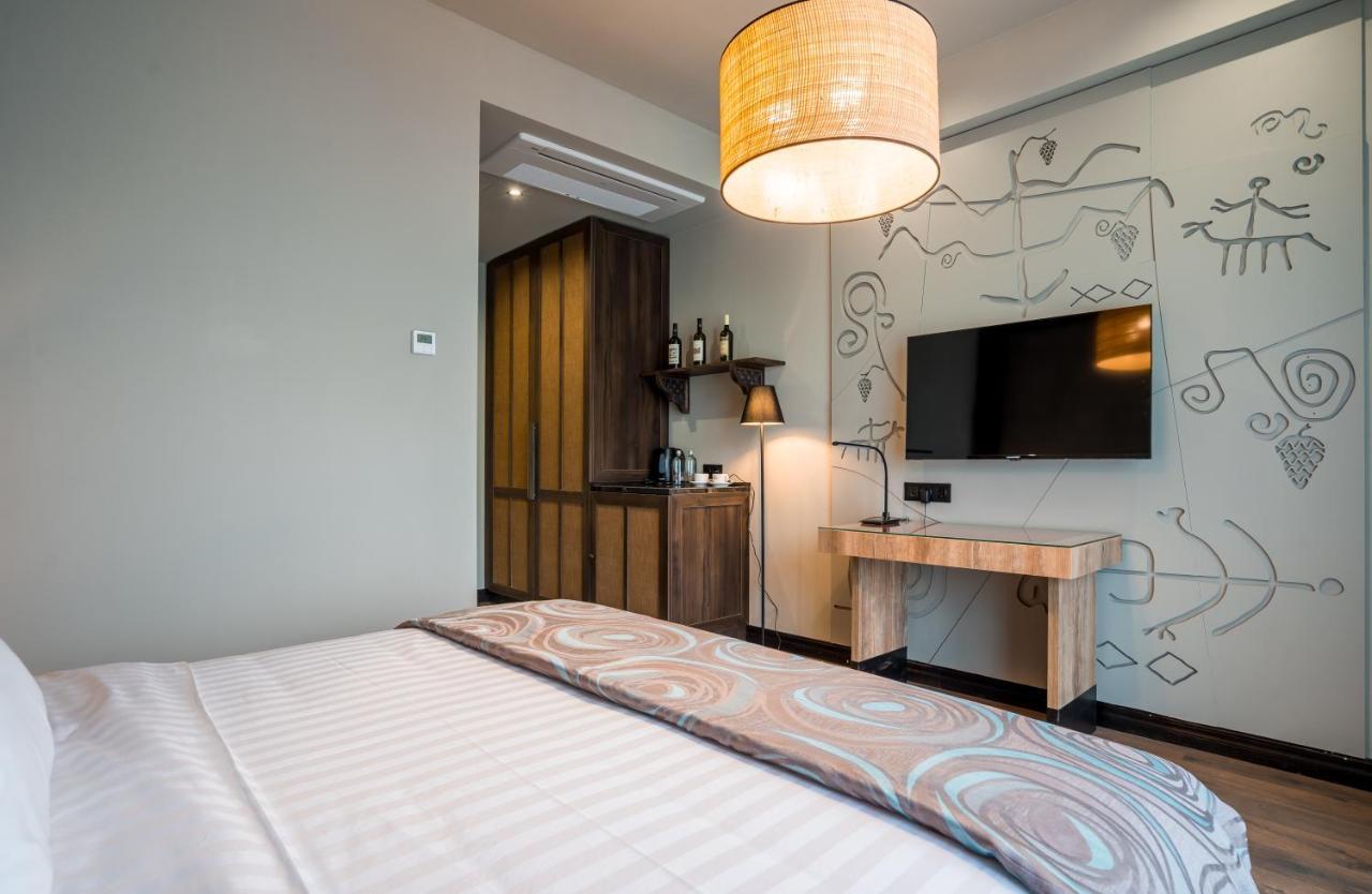 Giuaani Winery Hotel Manavi Ngoại thất bức ảnh