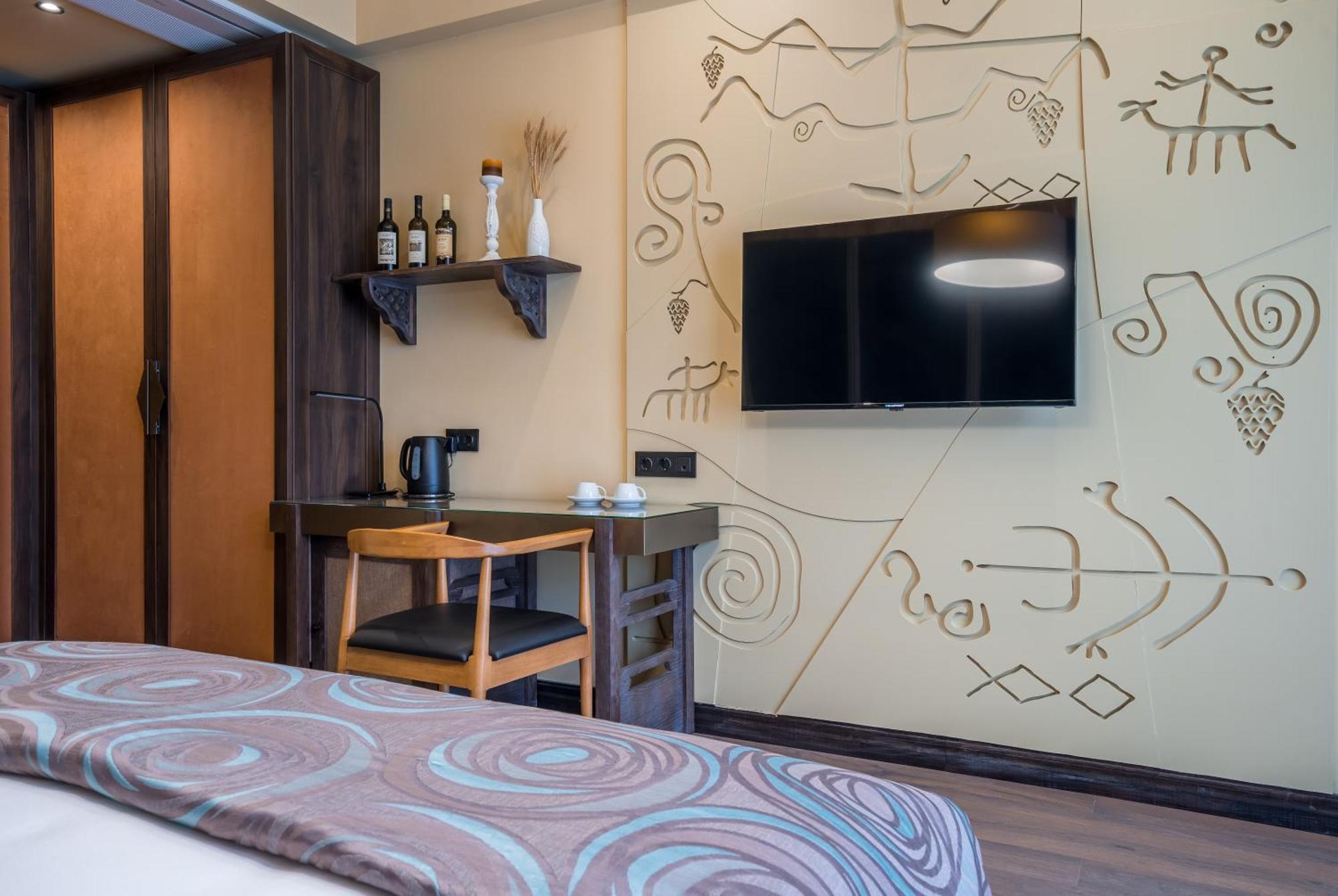 Giuaani Winery Hotel Manavi Ngoại thất bức ảnh